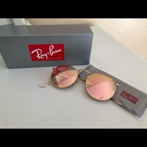 Ray-Ban Rose Gold Round Metal Sunglasses